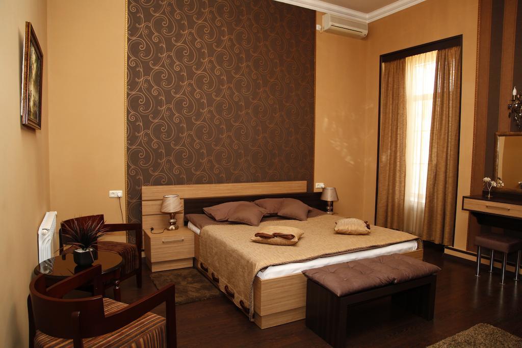 Azoyan Guest House 예레반 객실 사진